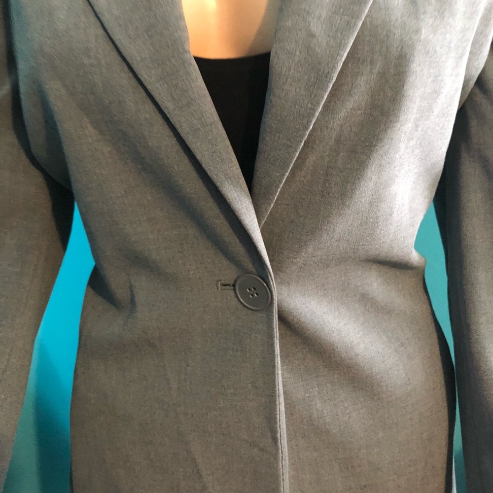 Shape FX 2pc Lined Gray Pantsuit. Sz 14